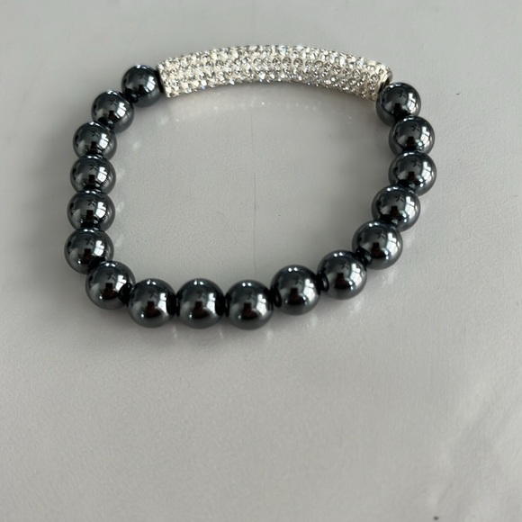 Black Pearl & Crystal Bracelet - Picture 5 of 5